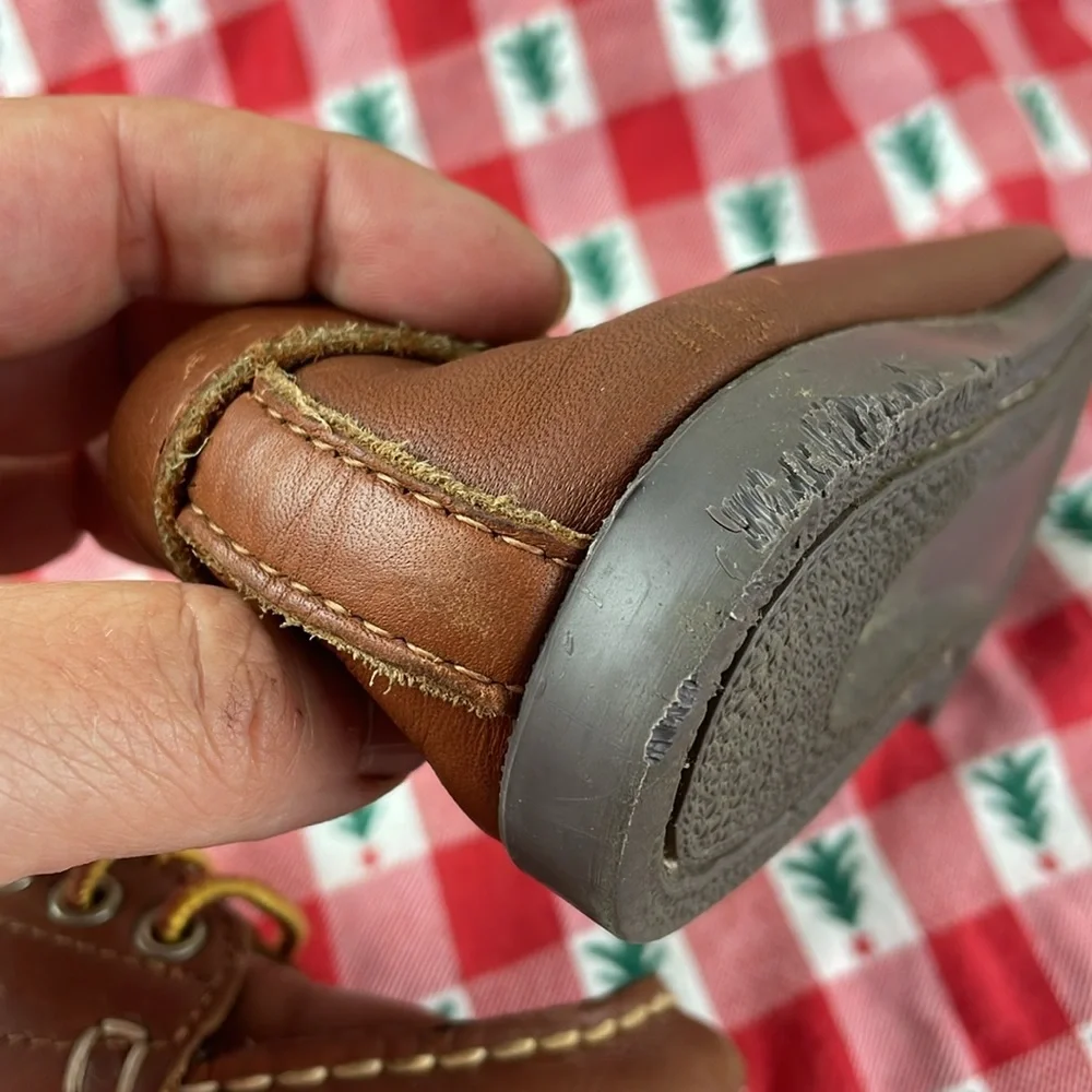 Vintage Eastland Brown Moccasins with Classic Design